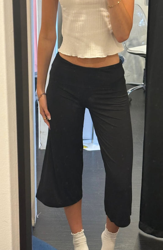 Black fold over flare capris